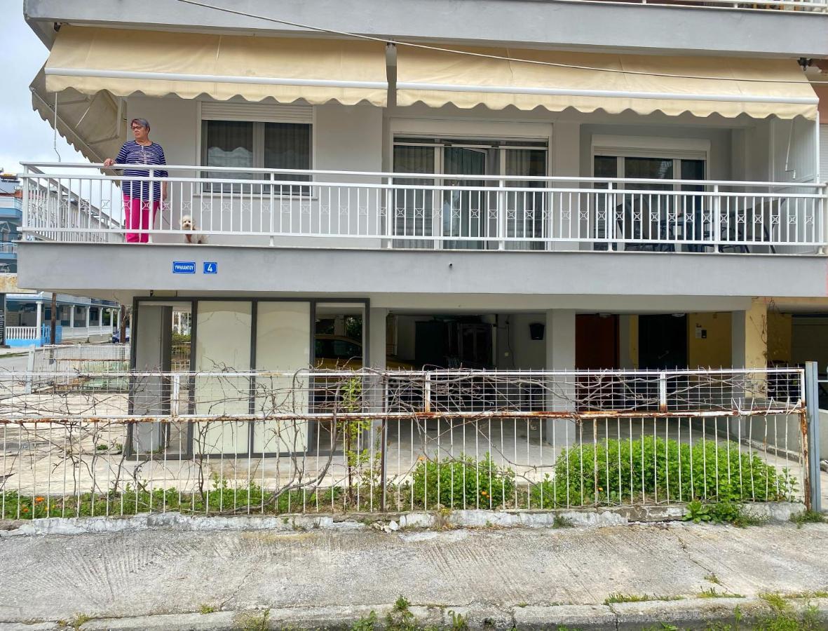 Eden Suite Paralia Exterior photo