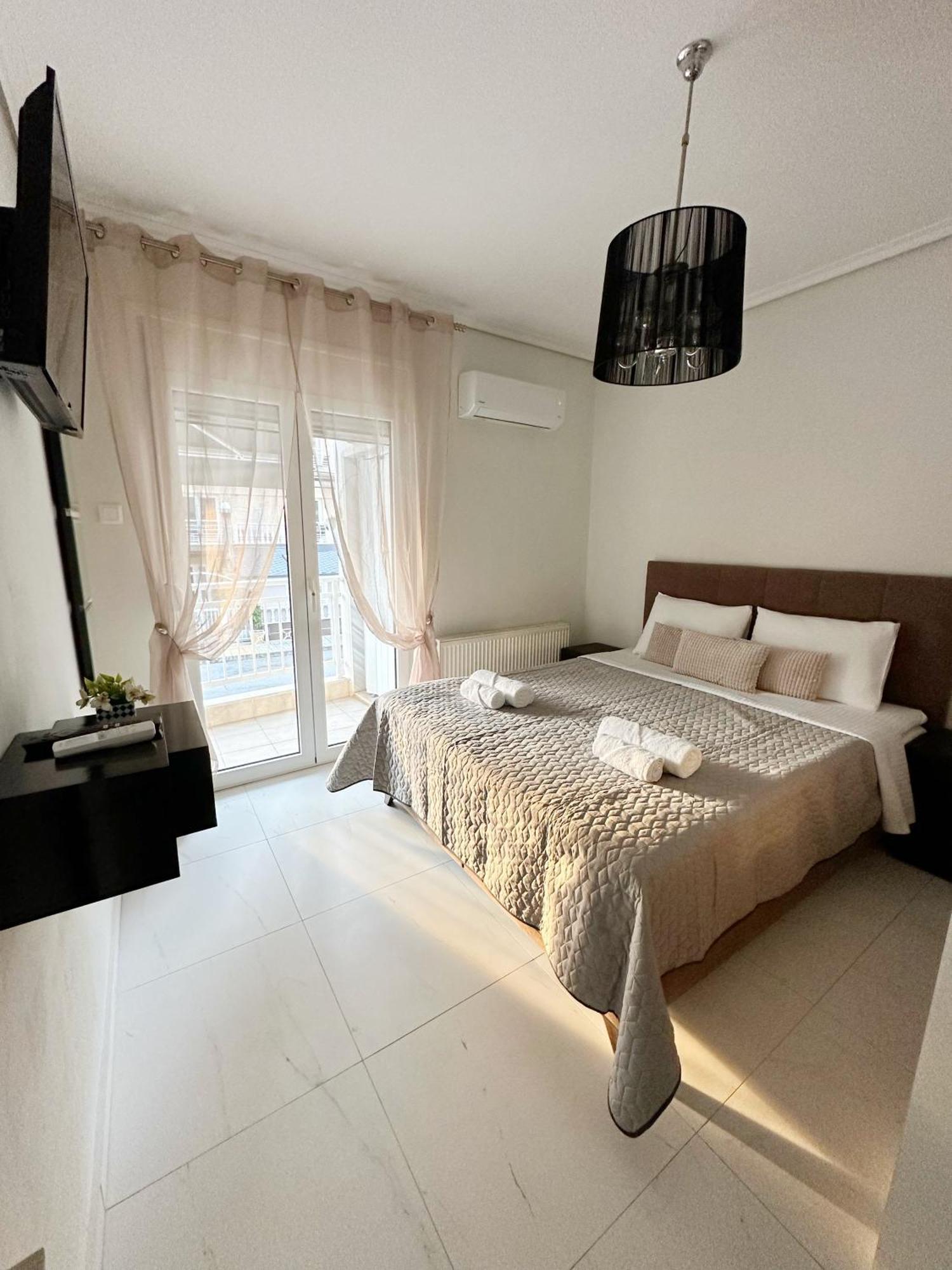 Eden Suite Paralia Exterior photo